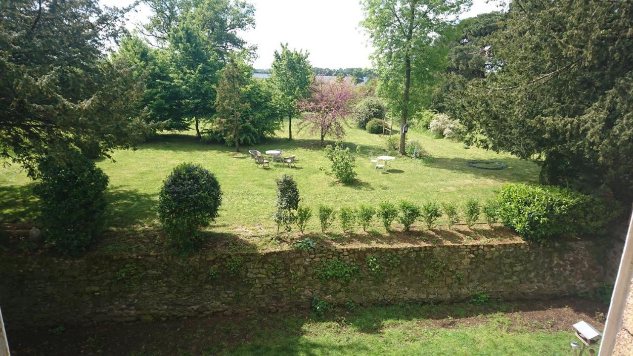 Le Manoir "Aux Douves" Bazoges-en-Paillers Exterior foto